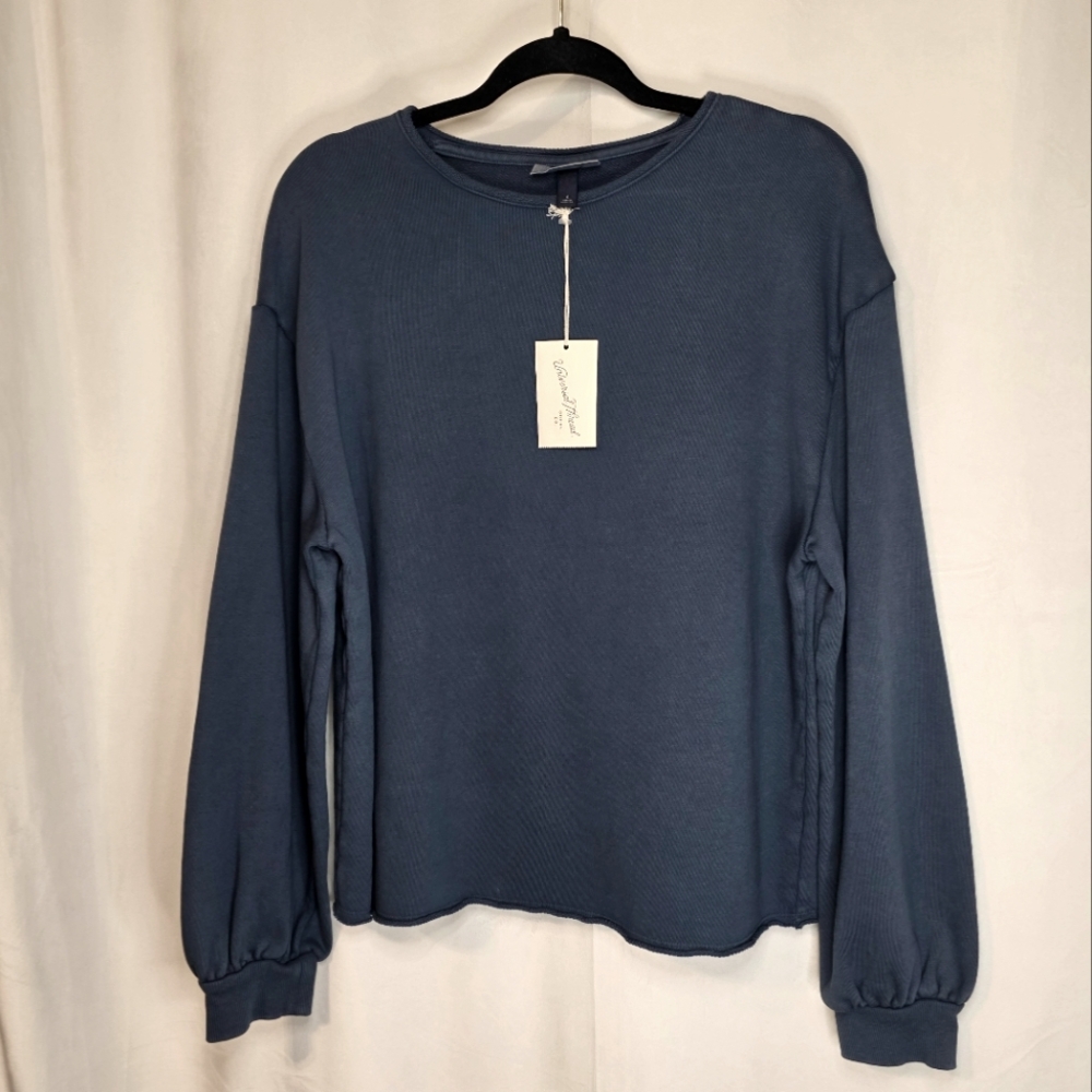 NWT * Washed / Worn Vintage Look Sweatshirt * Universal Thread * Sz S *